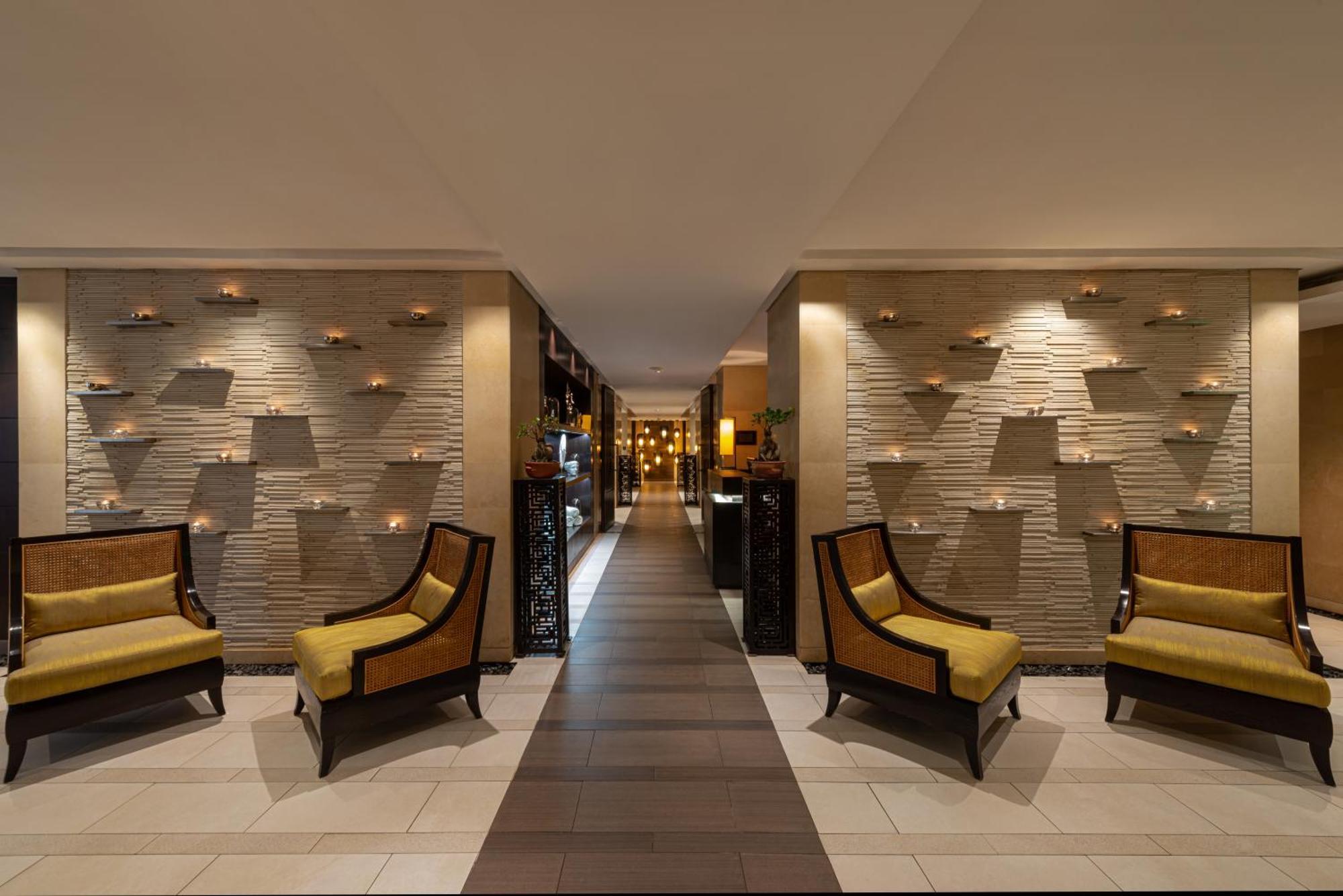 Narcissus Riyadh Hotel & Spa Kültér fotó The interior of the hotel