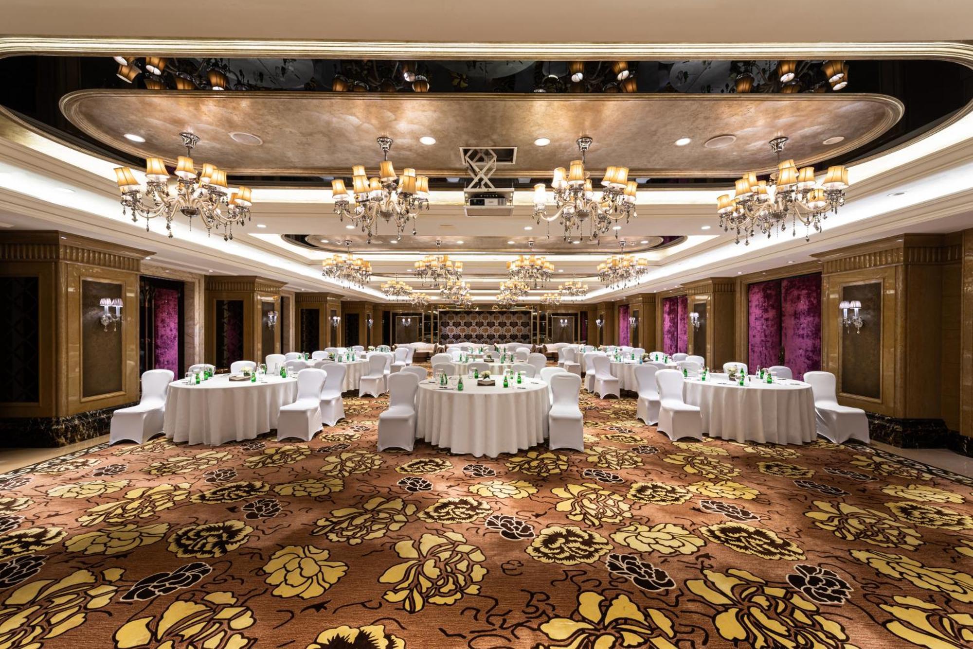 Narcissus Riyadh Hotel & Spa Kültér fotó The ballroom